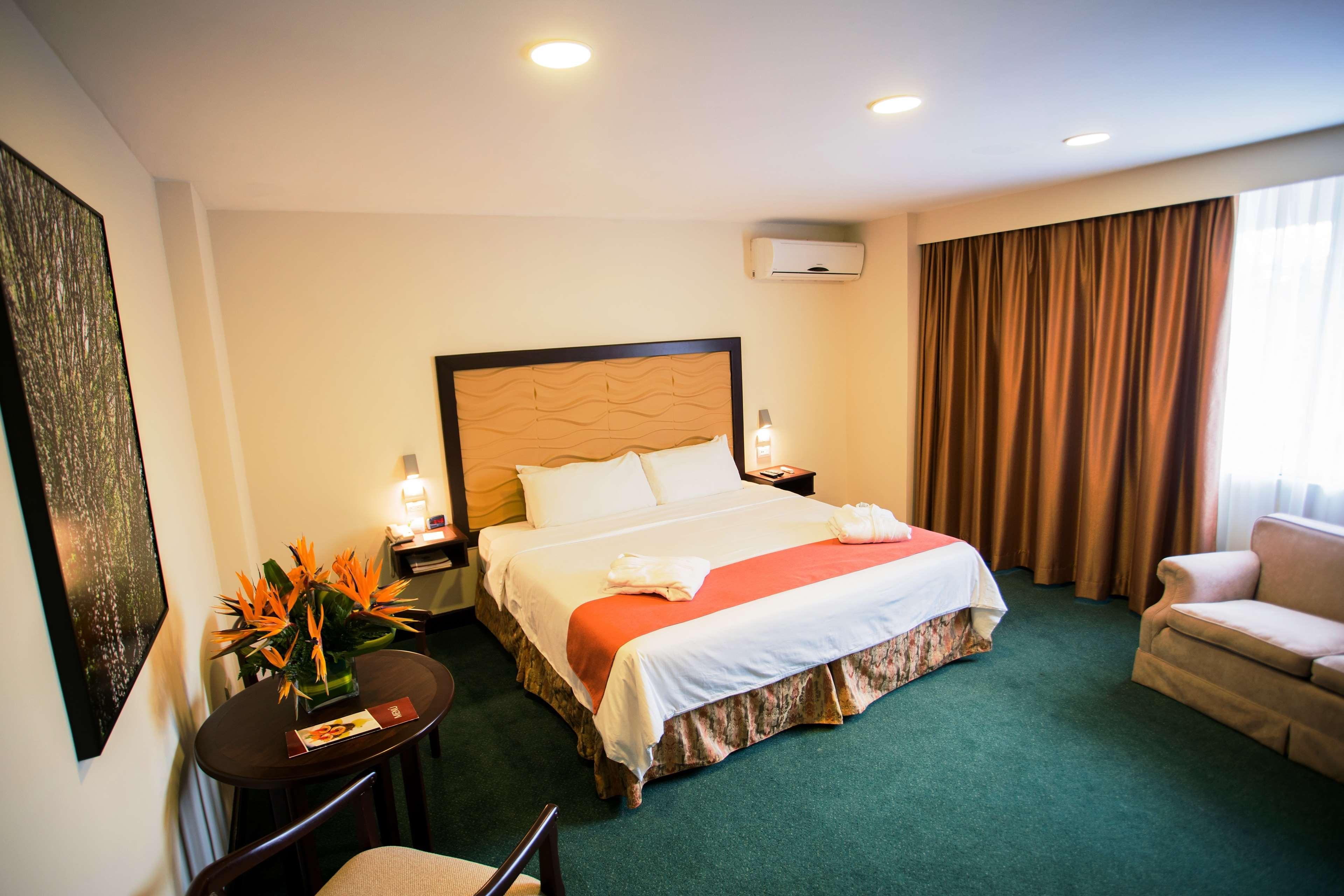 Best Western Plus - Magee Inn & Suites Exterior photo