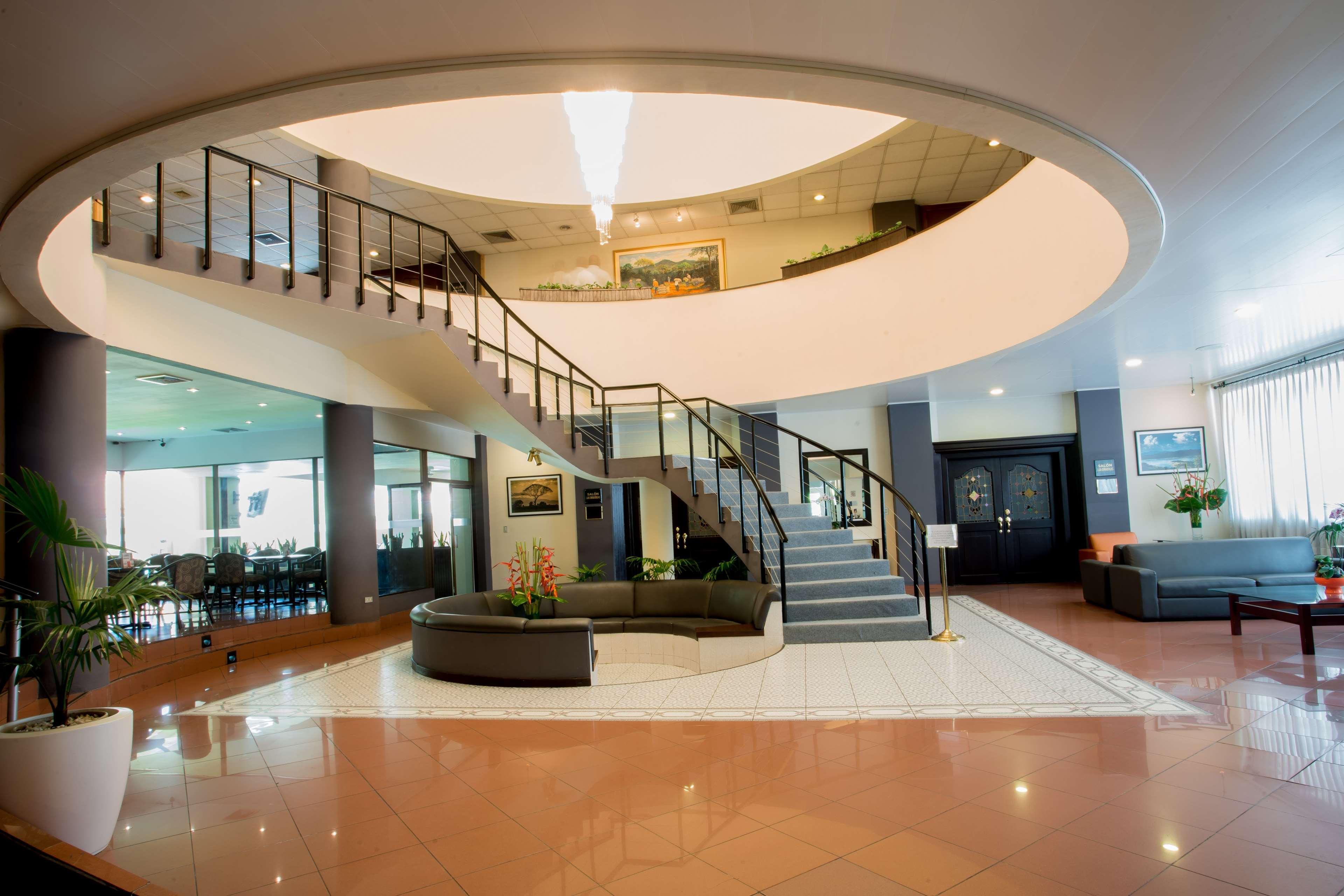 Best Western Plus - Magee Inn & Suites Exterior photo
