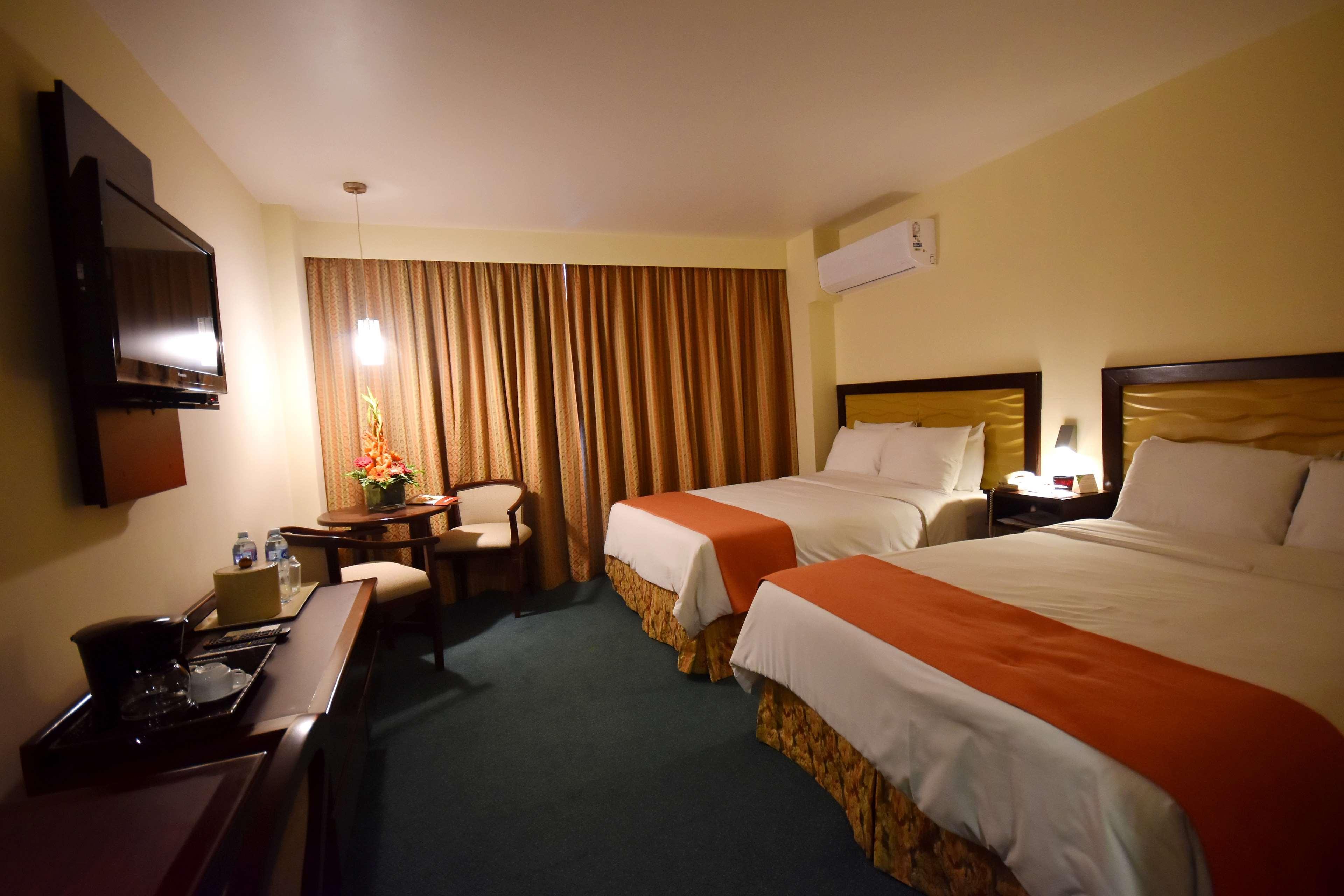 Best Western Plus - Magee Inn & Suites Exterior photo