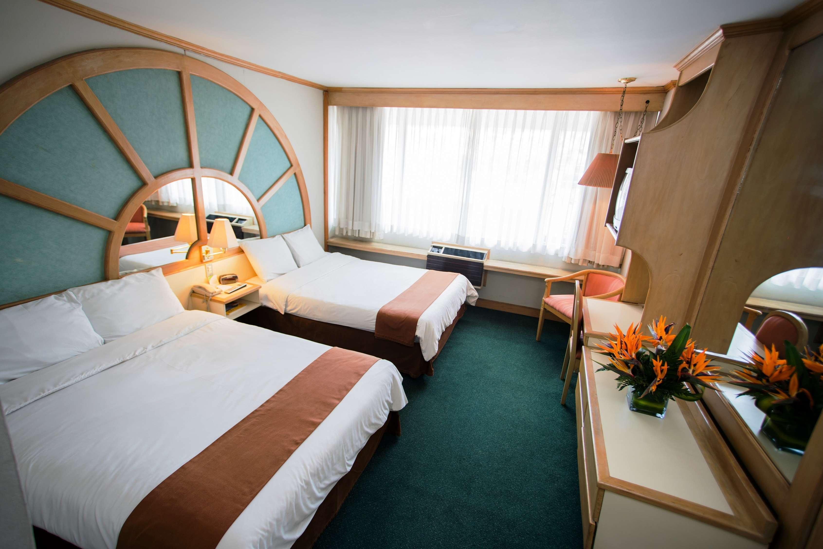 Best Western Plus - Magee Inn & Suites Exterior photo