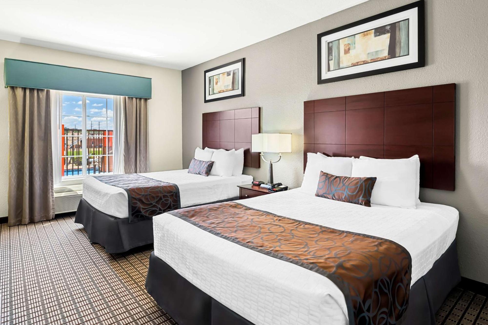 Best Western Plus - Magee Inn & Suites Exterior photo